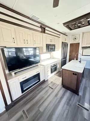 2021 Drv Mobile Suites Luxury 36 RKSB photo 13