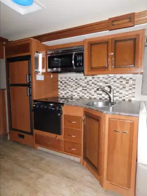 2017 Fleetwood Flair 30P Handicap Accessible photo 15