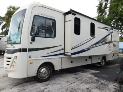 2017 Fleetwood Flair 30P Handicap Accessible photo 2