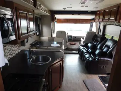 2017 Fleetwood Flair 30P Handicap Accessible photo 14