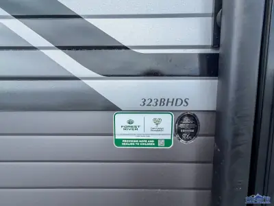 2027 Coachmen Catalina Legacy Edition 323BHDSCK photo 6