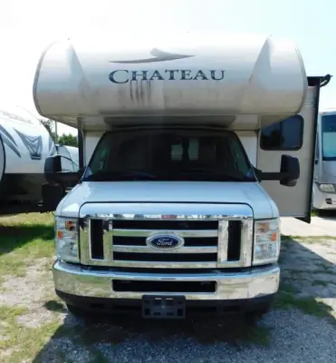 2019 Thor Chateau 24F photo 2