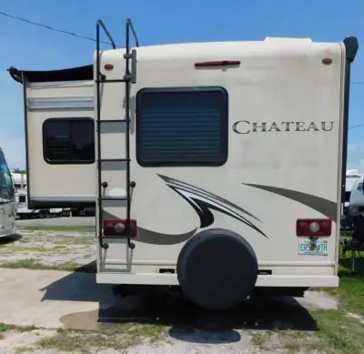 2019 Thor Chateau 24F photo 4