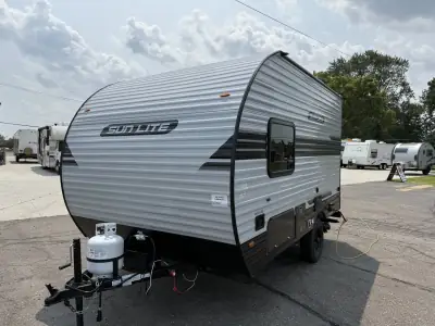 2027 Sunset Park Sun Lite LTD 13BD photo 7