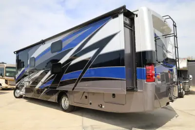 2019 Thor Motor Coach Omni BB35 photo 6