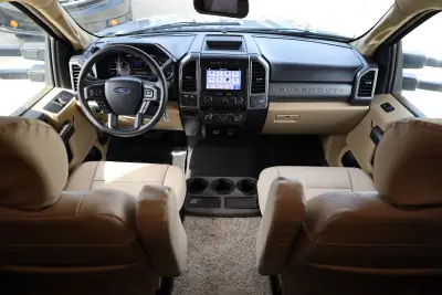 2019 Thor Motor Coach Omni BB35 photo 27
