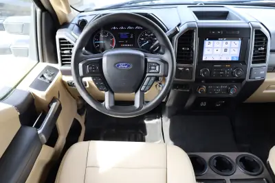 2019 Thor Motor Coach Omni BB35 photo 29