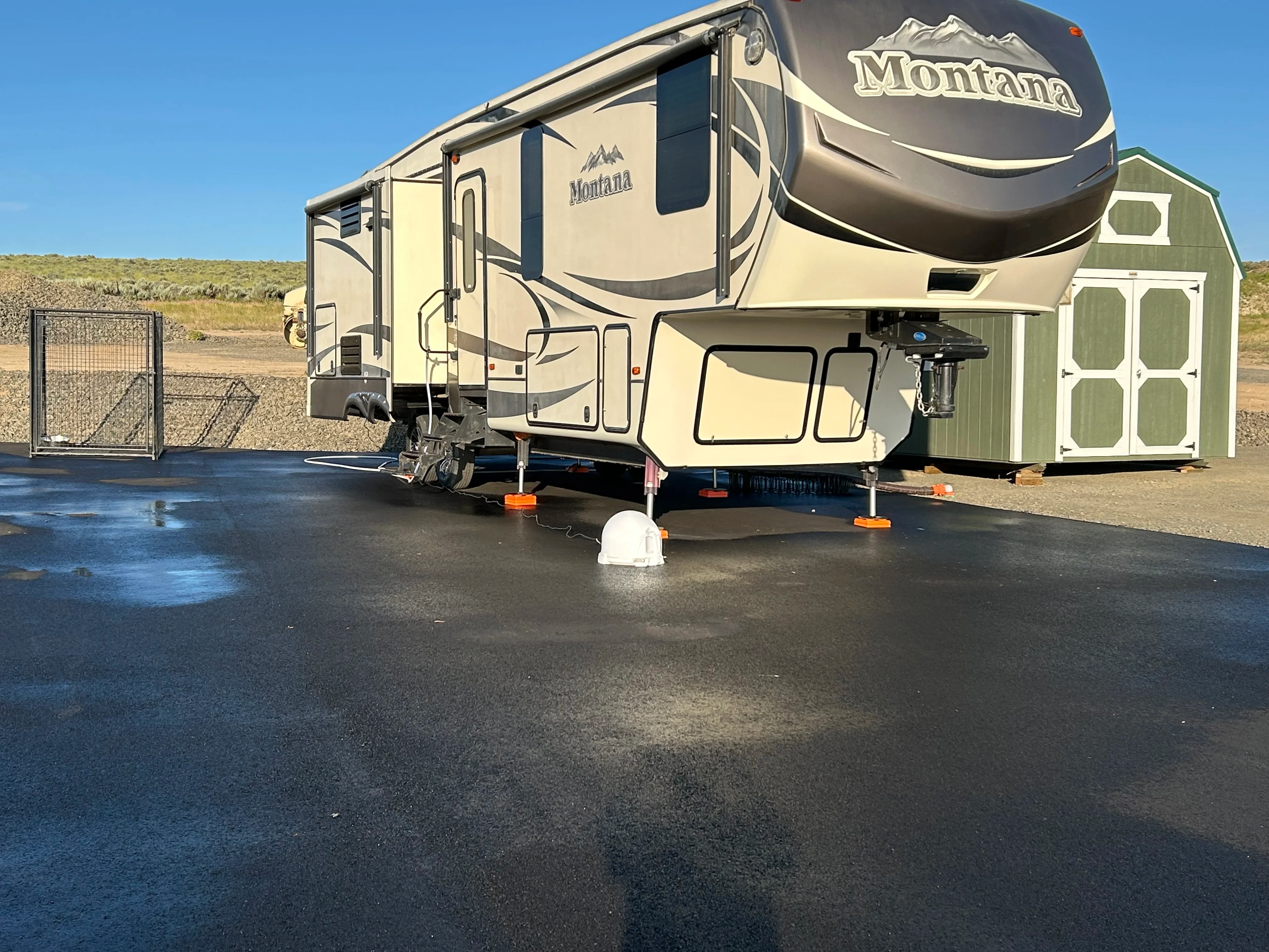 2017 KEYSTONE MONTANA exterior