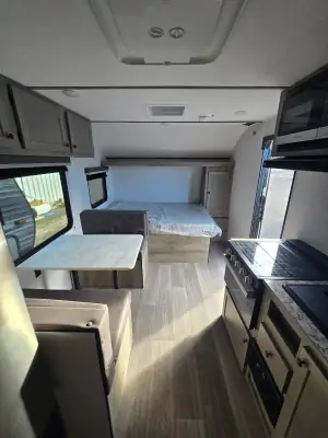 2026 Sunset Park Sun Lite LTD 21DB photo 6