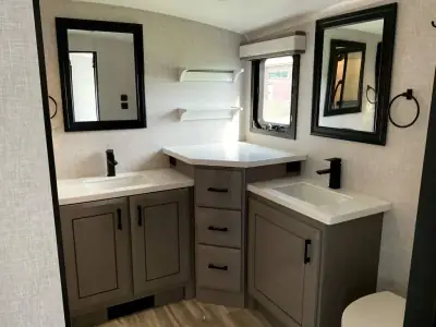 2025 Jayco Pinnacle 38FLGS photo 16
