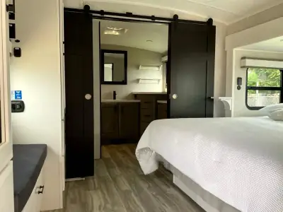 2025 Jayco Pinnacle 38FLGS photo 12