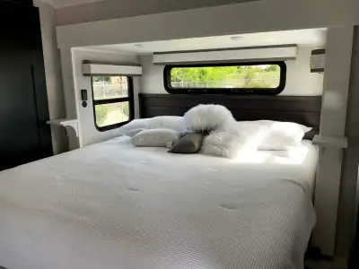 2025 Jayco Pinnacle 38FLGS photo 14