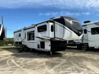 2025 Jayco Pinnacle 38FLGS