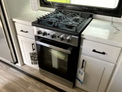 2025 Jayco Pinnacle 38FLGS photo 22
