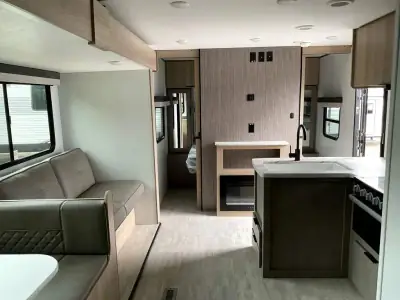 2025 Dutchmen Kodiak SE 280BHSL photo 5
