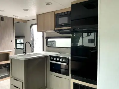 2025 Dutchmen Kodiak SE 280BHSL photo 11