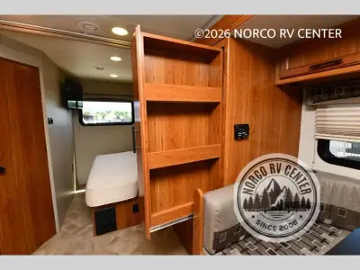 2017 Jayco Melbourne 24L photo 16