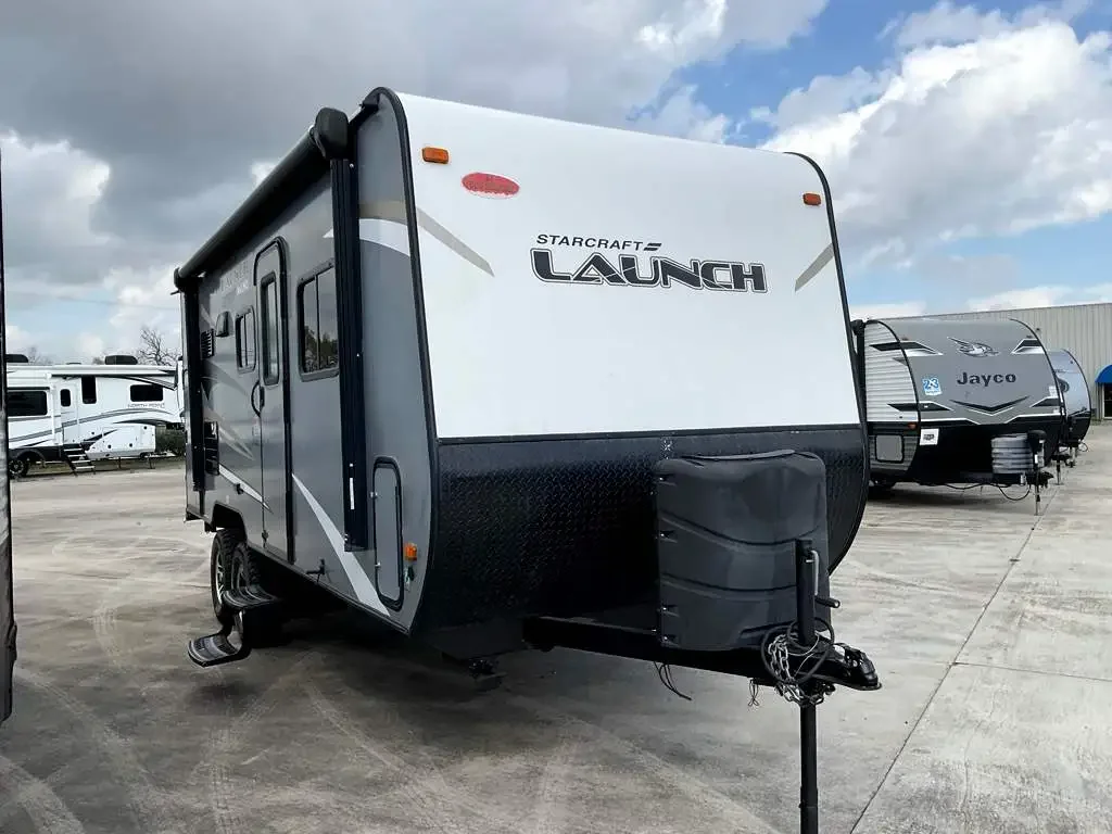 2017 Starcraft Launch Mini 19MBS exterior