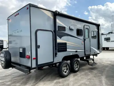 2017 Starcraft Launch Mini 19MBS photo 6