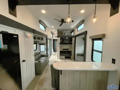 2027 Forest River Puma Vista 403LFT photo 15
