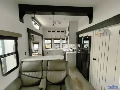 2027 Forest River Puma Vista 403LFT photo 11