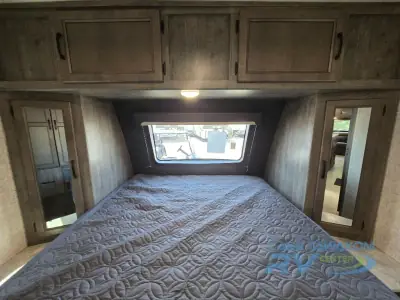 2020 Coachmen Apex Ultra-Lite 293RLDS photo 22