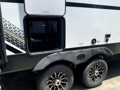 2025 Dutchmen Kodiak Ultra-Lite Ultra-Lite 302BHSL photo 18