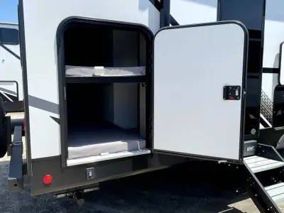 2025 Dutchmen Kodiak Ultra-Lite Ultra-Lite 302BHSL photo 35