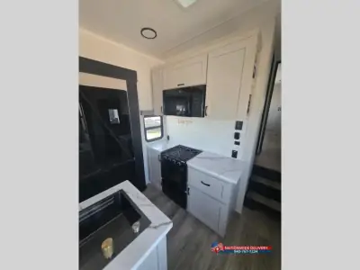 2026 Jayco Seismic 395 photo 16