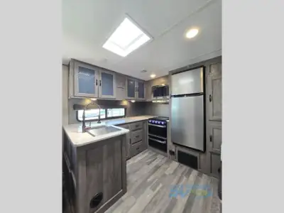 2021 Forest River Vibe 26RK photo 11