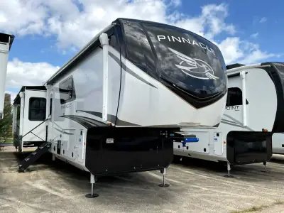2025 Jayco Pinnacle 38FBRK photo 3