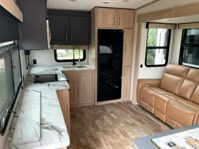2025 K-Z Ridgeway 27RK photo 7