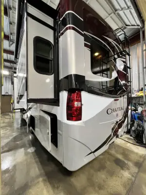 2018 Thor Motor Coach CHATEAU 35SM photo 4