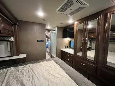 2018 Thor Motor Coach CHATEAU 35SM photo 52