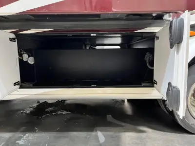 2018 Thor Motor Coach CHATEAU 35SM photo 11