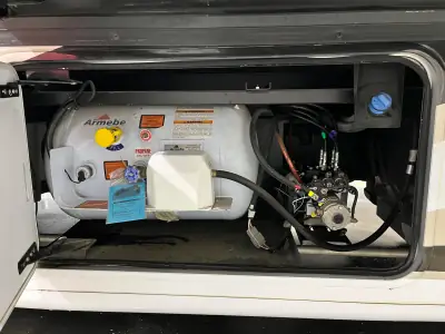 2018 Thor Motor Coach CHATEAU 35SM photo 13