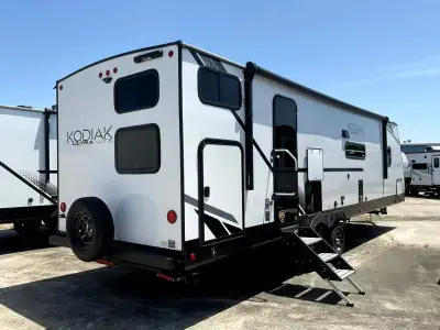 2025 Dutchmen KODIAK ULTRA LITE 302BHSL photo 6
