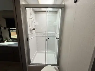 2026 Coachmen Catalina Legacy Edition 333DORM photo 48