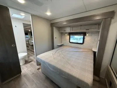 2026 Coachmen Catalina Legacy Edition 333DORM photo 63