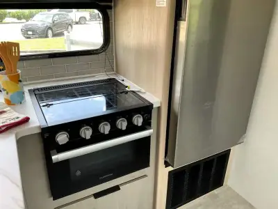 2025 Dutchmen Kodiak SE 280BHSL photo 14