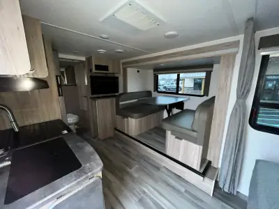 2021 Winnebago MICRO MINNIE 2108FBS photo 12