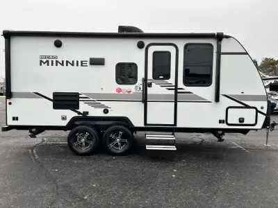 2021 Winnebago MICRO MINNIE 2108FBS photo 10