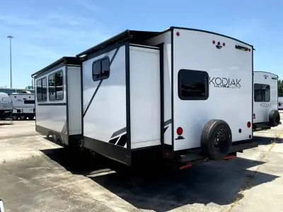 2025 Dutchmen Kodiak Ultra-Lite Ultra-Lite 332BHSL photo 6