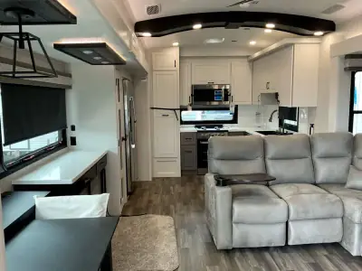 2025 Jayco North Point 365RKTS photo 10