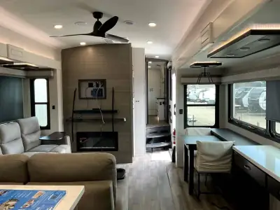 2025 Jayco North Point 365RKTS photo 6