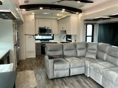 2025 Jayco North Point 365RKTS photo 9