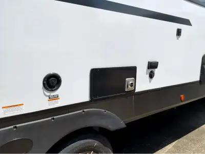 2025 Dutchmen Kodiak Ultra-Lite Ultra-Lite 332BHSL photo 32