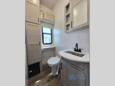 2023 Palomino Columbus 384RK photo 19