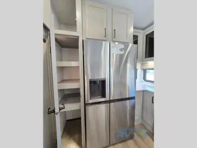 2023 Palomino Columbus 384RK photo 15