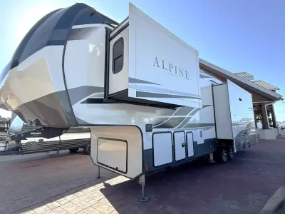 2021 Keystone Alpine 3120RS photo 8